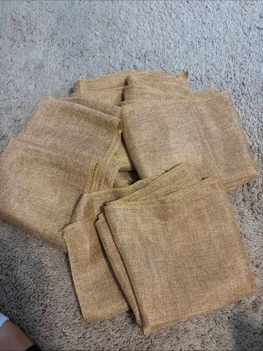 4 count Burlap Table Runners